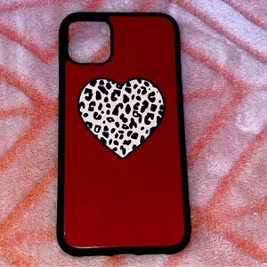 Red leopard print heart iphone 11 case